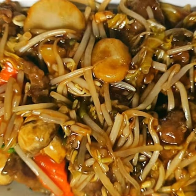 184. Beef Choy Suey/Chow Mein.