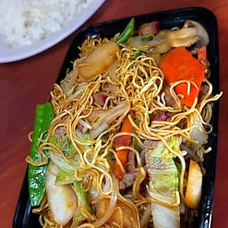 (LS) L13. Golden Phoenix Lo Mein